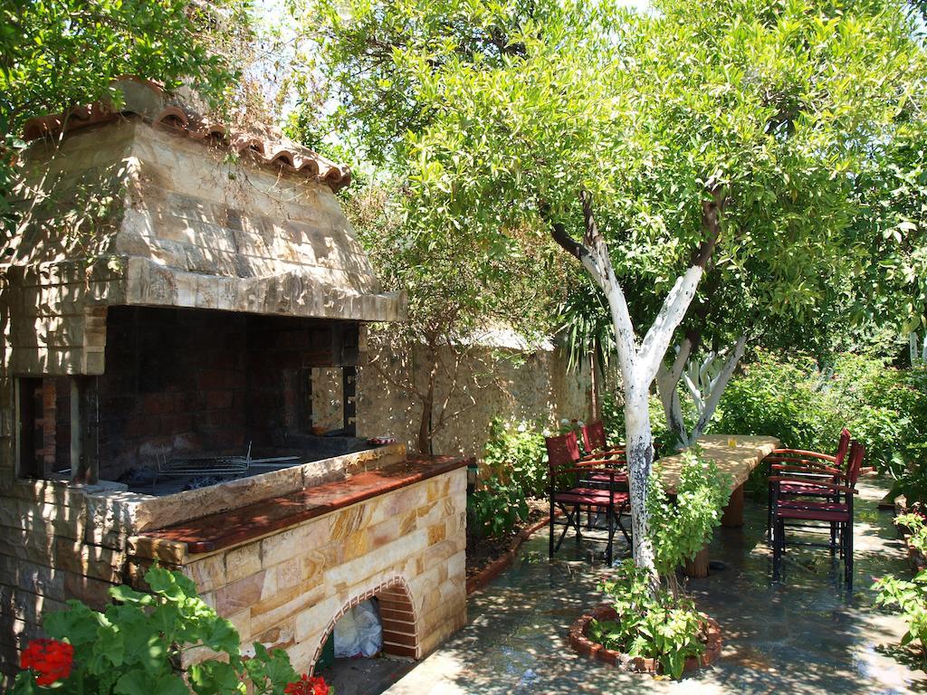 Εlegant Villa Liakos Pigí エクステリア 写真