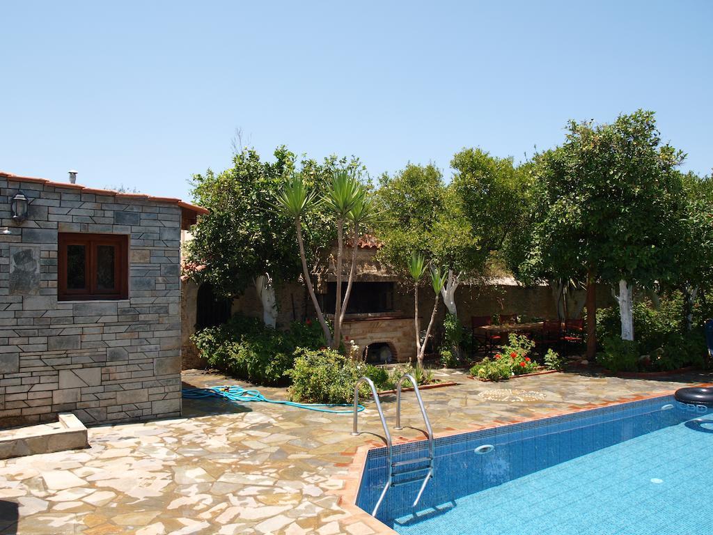 Εlegant Villa Liakos Pigí エクステリア 写真