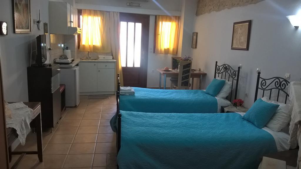 Εlegant Villa Liakos Pigí エクステリア 写真